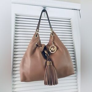 Michael Kors Camden Bag Leather - Width: 14 in, Height:  12 in, Depth:  5 in